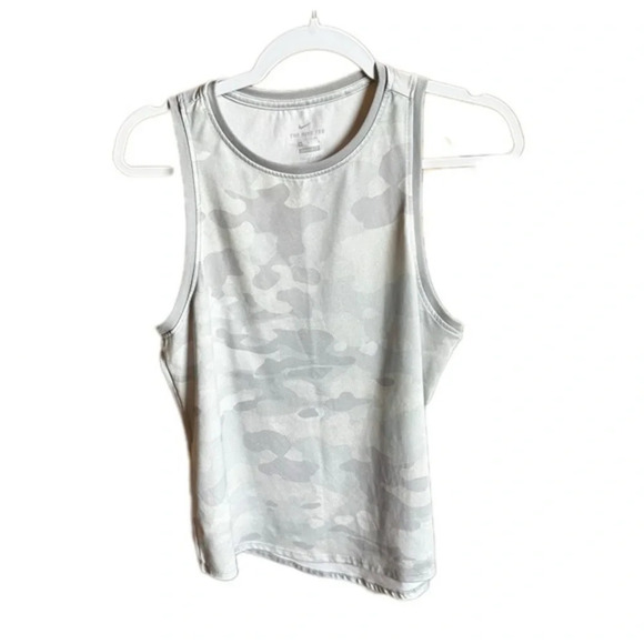 Nike Medium Gray Camo Workout Tank - Picture 2 of 4